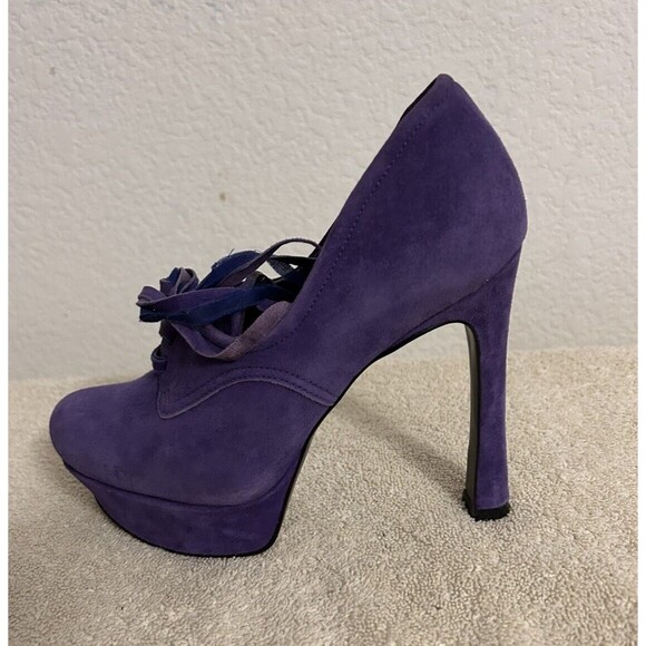 GUESS Women's 5M Purple Suede High Heels - Picture 4 of 13